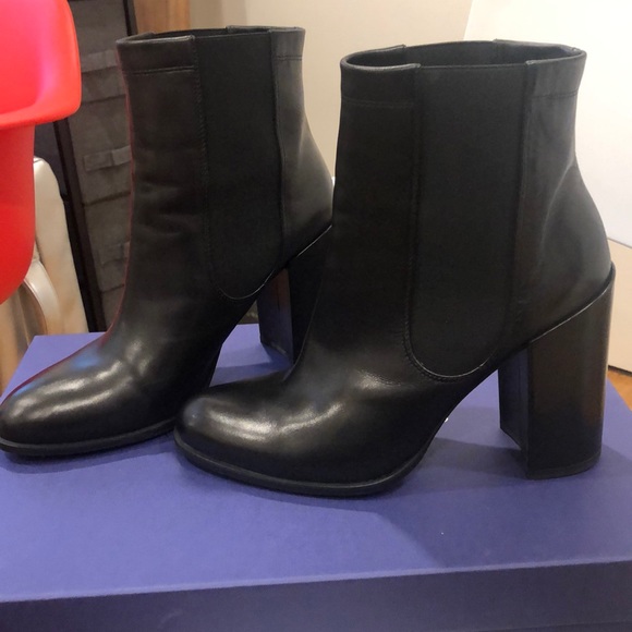 stuart weitzman sidemover bootie